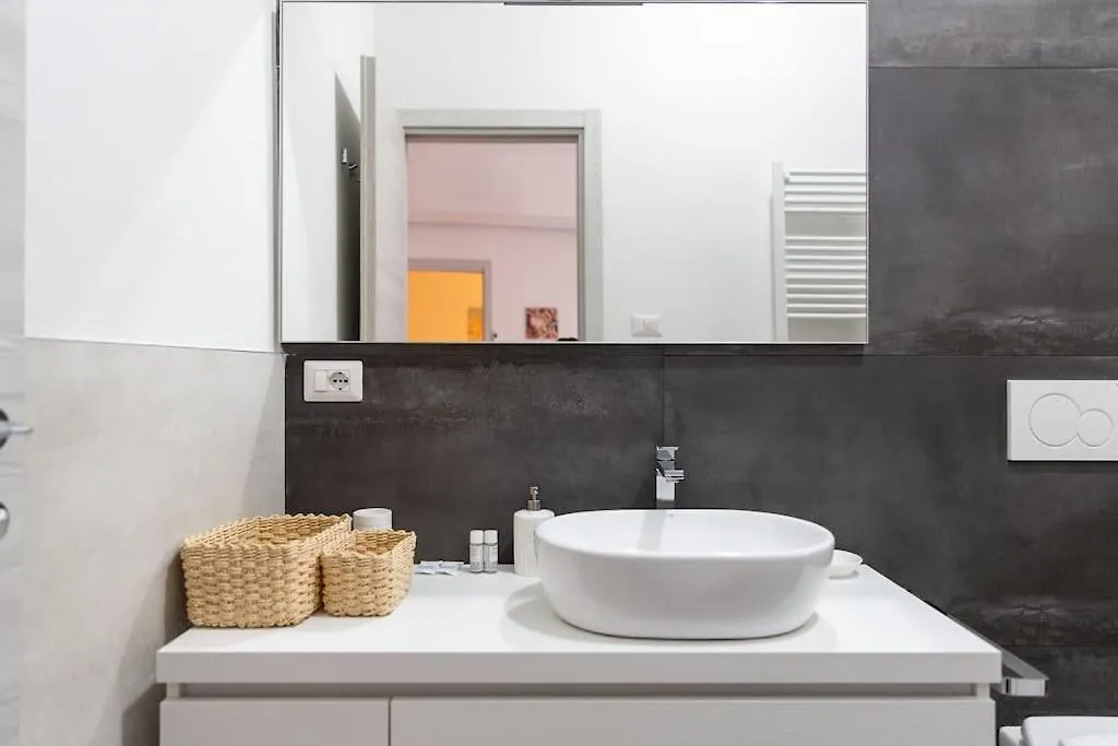 Modern Apartment Near Ponte Vecchio. Firenze Italia